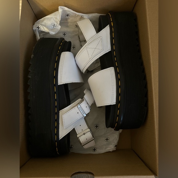 💥 Dr. Marten’s Voss Quad sandals 💥 - Picture 6 of 7